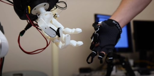 Un coup de main robotique pour la recherche